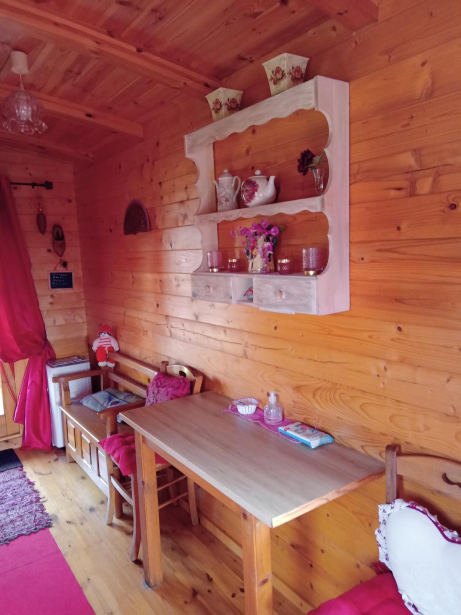 Pendé Roulotte La Passe Pierre Bed & Breakfast エクステリア 写真